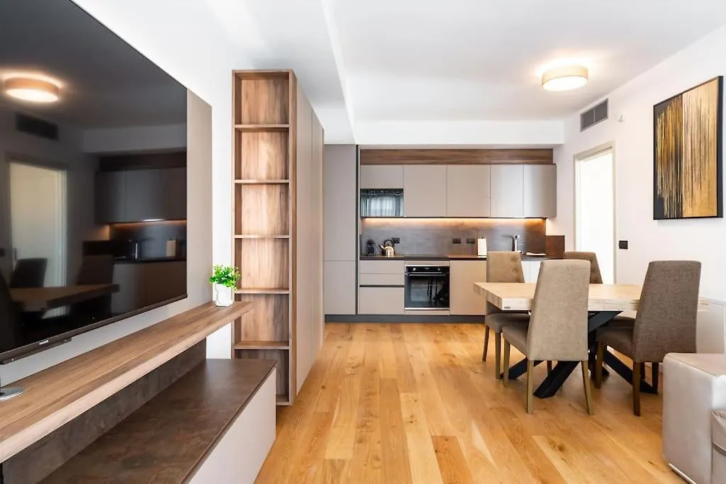 Apartment East Garden Lambrate Suite Elegante Moderna Milan