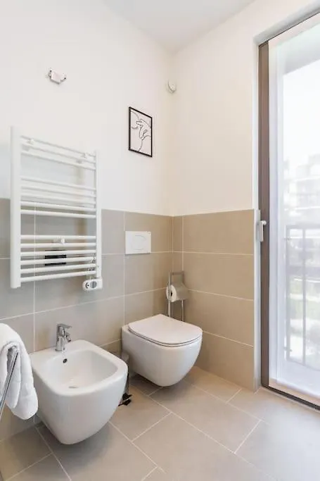 East Garden Lambrate Suite Elegante Moderna Milan Apartment