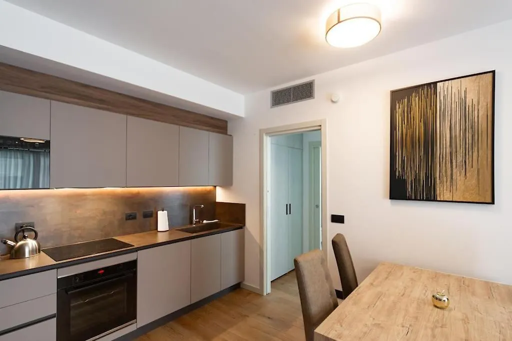 East Garden Lambrate Suite Elegante Moderna Milan Apartment