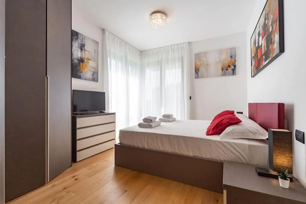 East Garden Lambrate Suite Elegante Moderna Milan
