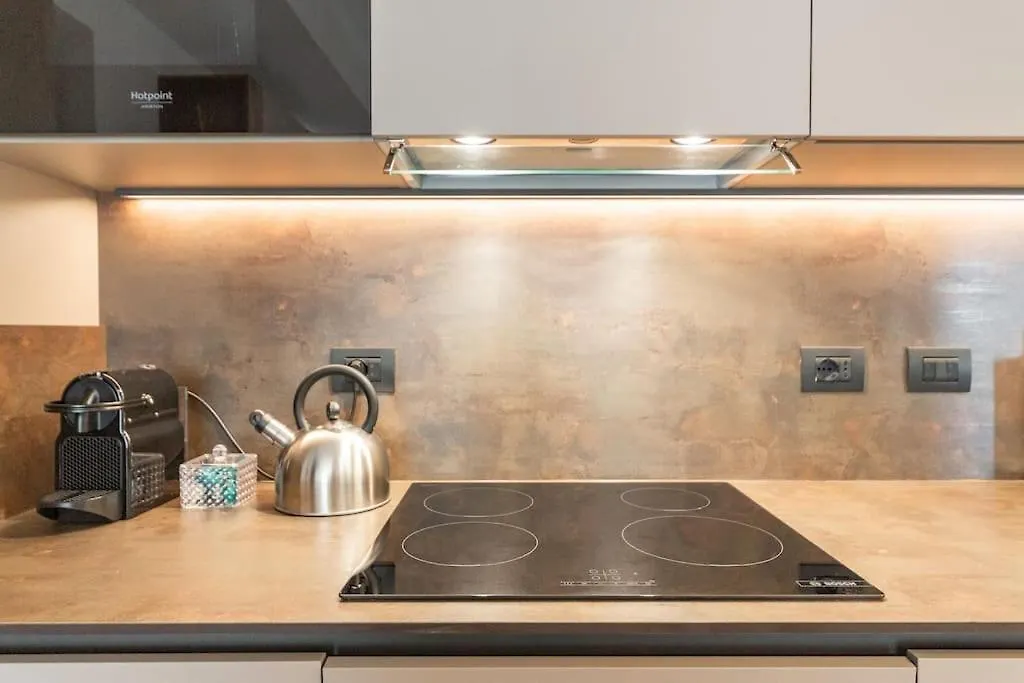 Апартаменты East Garden Lambrate Suite Elegante Moderna Милан Италия