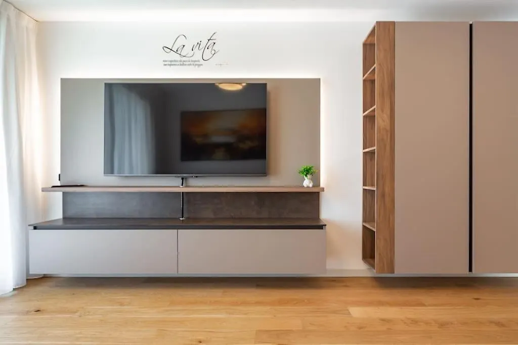 East Garden Lambrate Suite Elegante Moderna Милан